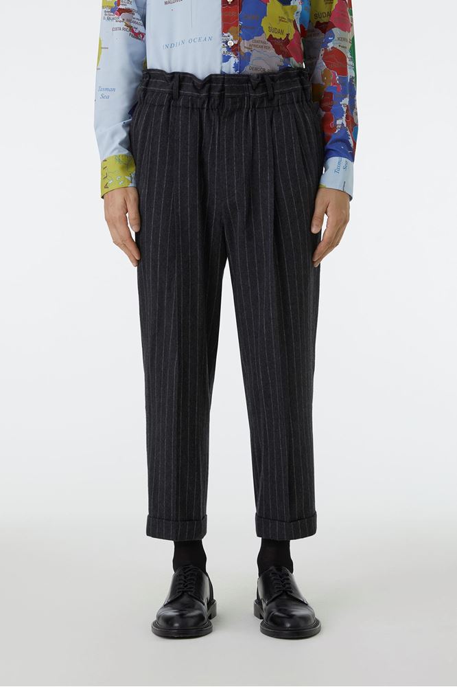 Picture of Grey Pinstripe Crop Pants 
